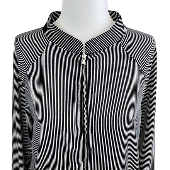 NWOT Maurices Zip Up Light Weight Jacket - Picture 4 of 14